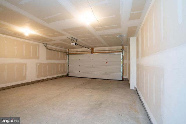 138 ADA HIGHTOWER AVE, Pennington, NJ 08534