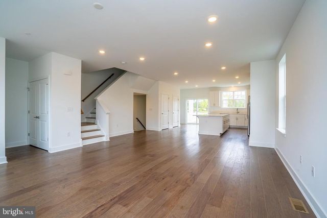 138 ADA HIGHTOWER AVE, Pennington, NJ 08534