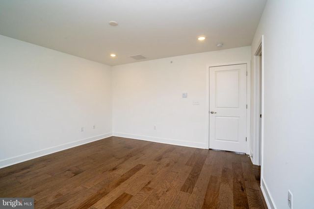 138 ADA HIGHTOWER AVE, Pennington, NJ 08534