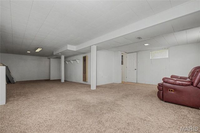 143 Bertrand Drive, St Louis, MO 63129