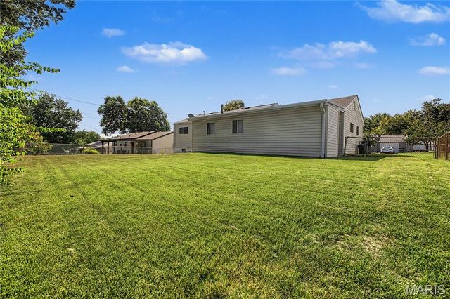 143 Bertrand Drive, St Louis, MO 63129