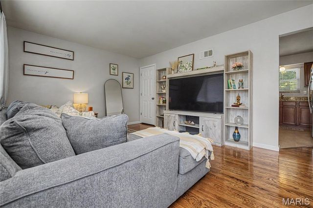 143 Bertrand Drive, St Louis, MO 63129