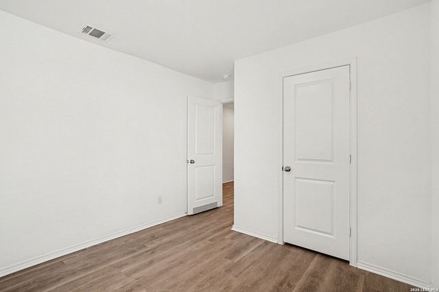 5439 Elm Valley, San Antonio, TX 78242