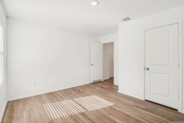 5439 Elm Valley, San Antonio, TX 78242