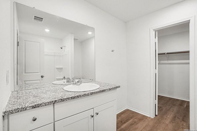 5439 Elm Valley, San Antonio, TX 78242