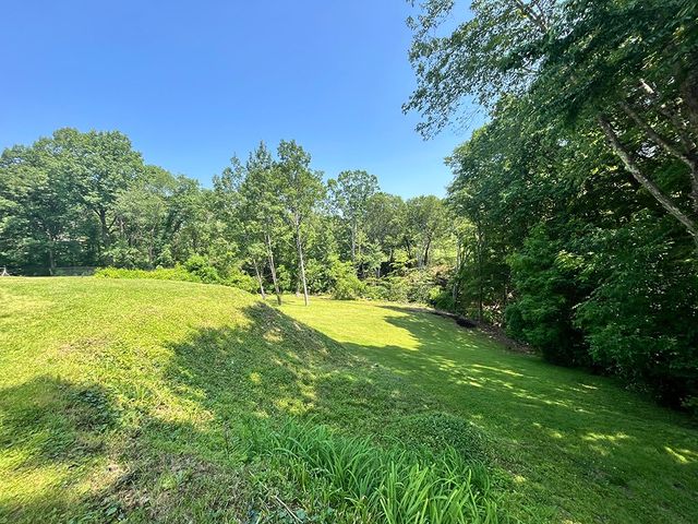 155 Broadbent Road, Ohio Twp, PA 15143