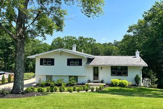 155 Broadbent Road, Ohio Twp, PA 15143