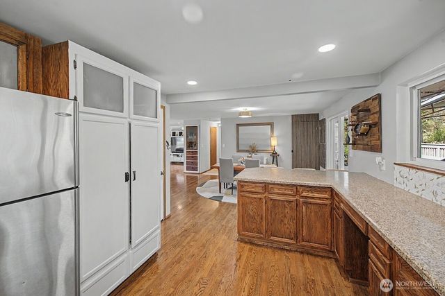 6923 189th Place SW, Lynnwood, WA 98036