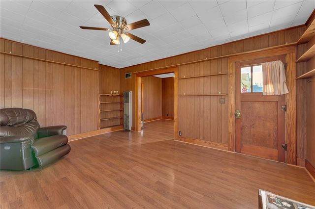 302 E College Avenue, Berryville, AR 72616