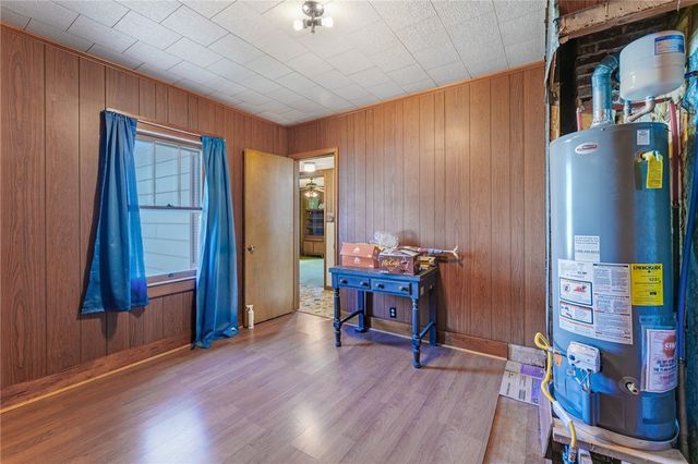 302 E College Avenue, Berryville, AR 72616