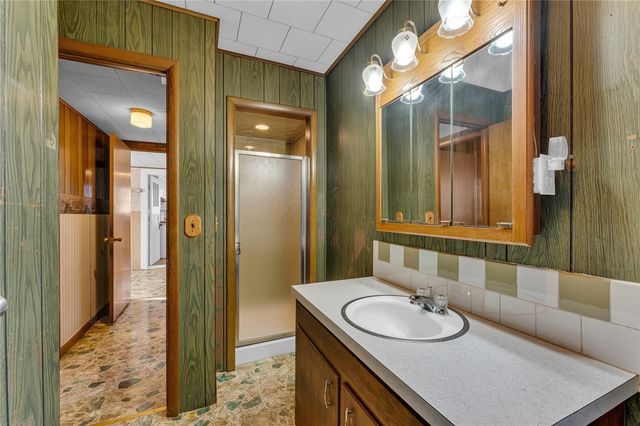 302 E College Avenue, Berryville, AR 72616