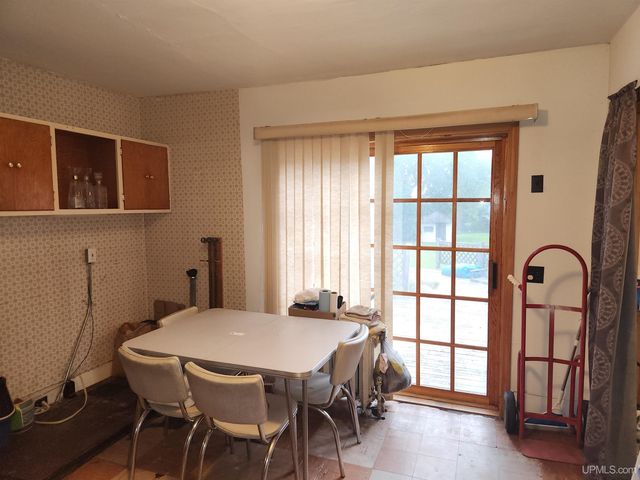 19575 Ingot Street, Hancock, MI 49930