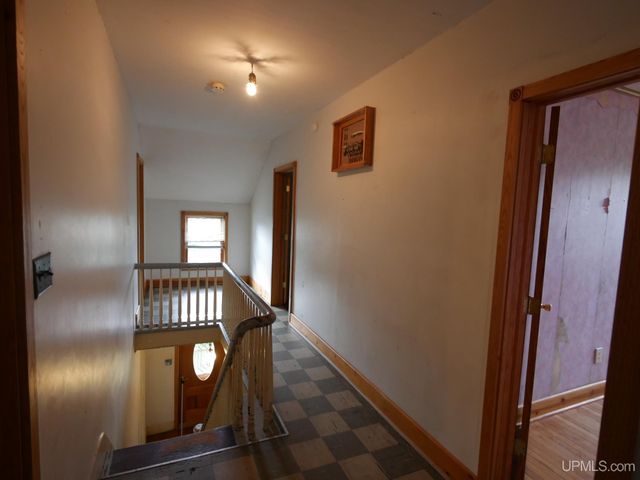 19575 Ingot Street, Hancock, MI 49930