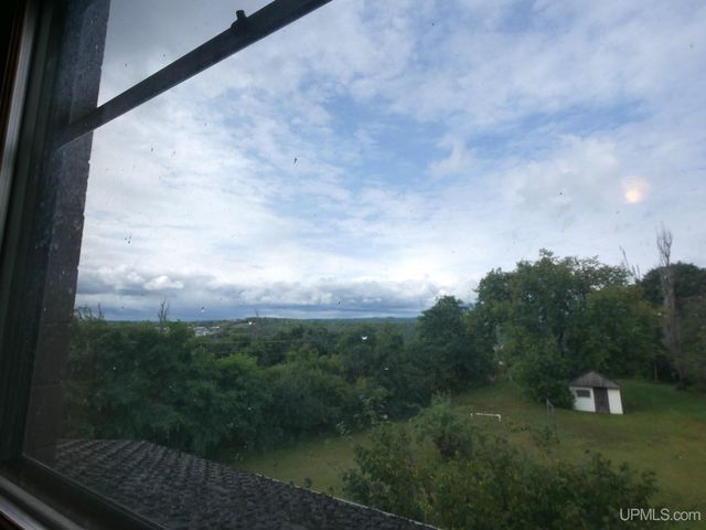 19575 Ingot Street, Hancock, MI 49930