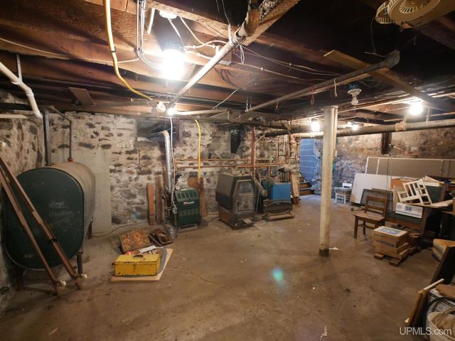 19575 Ingot Street, Hancock, MI 49930