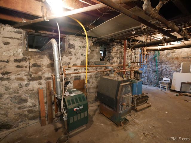 19575 Ingot Street, Hancock, MI 49930