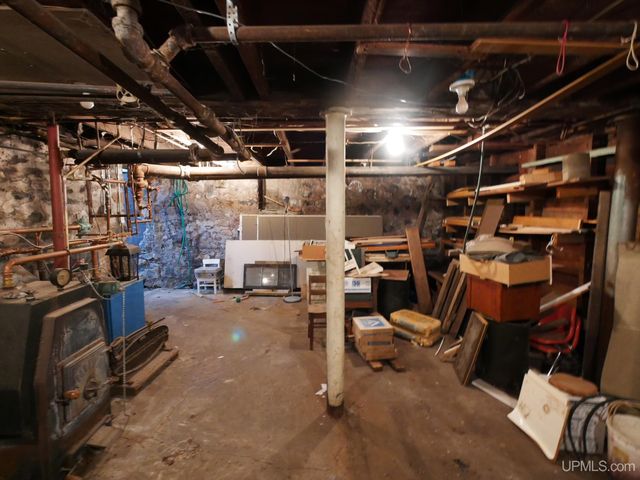 19575 Ingot Street, Hancock, MI 49930