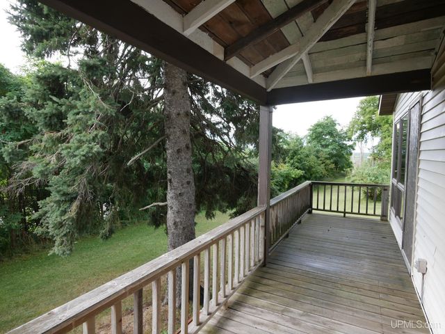 19575 Ingot Street, Hancock, MI 49930