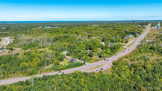 19575 Ingot Street, Hancock, MI 49930