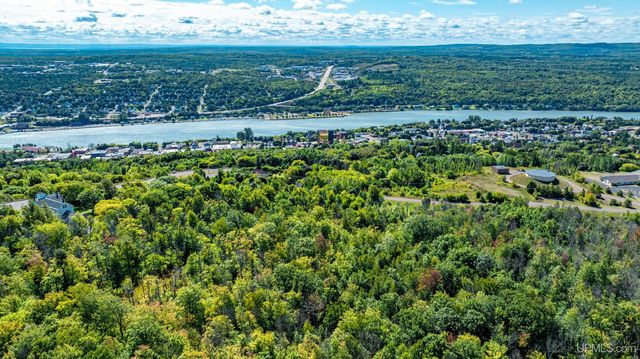 19575 Ingot Street, Hancock, MI 49930