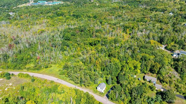 19575 Ingot Street, Hancock, MI 49930