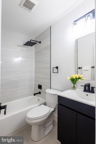 6233 ADDISON RD, Capitol Heights, MD 20743