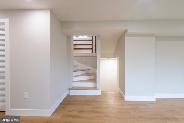 6233 ADDISON RD, Capitol Heights, MD 20743