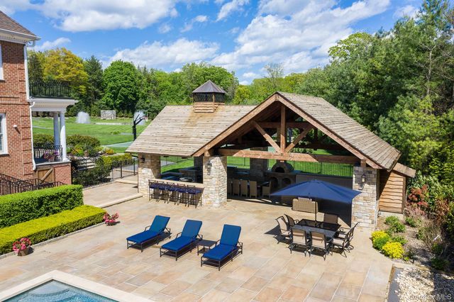 2 Alyssa Lane, Purchase, NY 10577