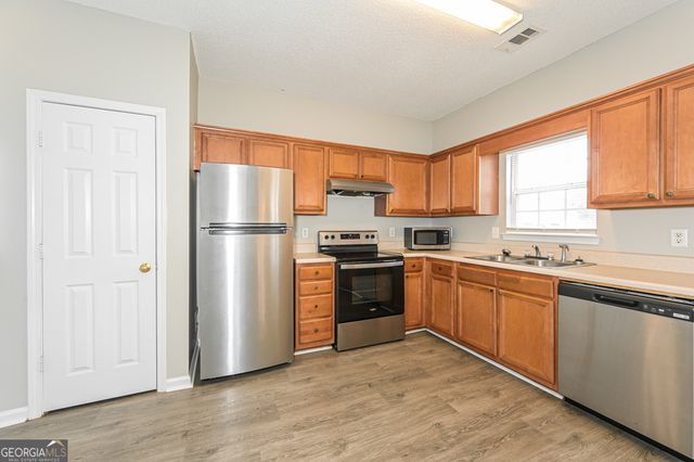 116 Hawkeye Lane, Conyers, GA 30012