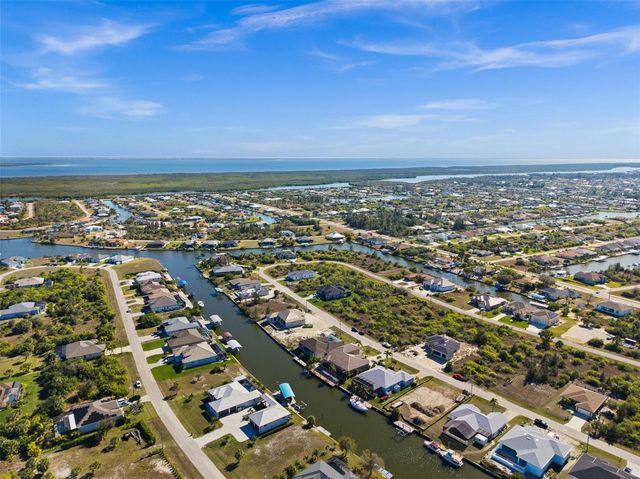 15052 AQUARIUS CIRCLE, Port Charlotte, FL 33981