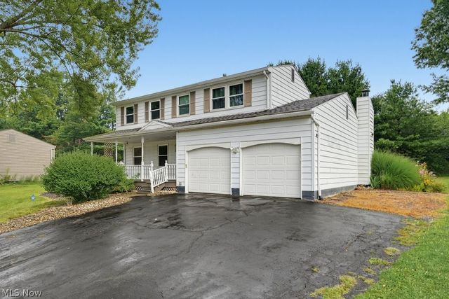 579 Willow Drive SE, Warren, OH 44484