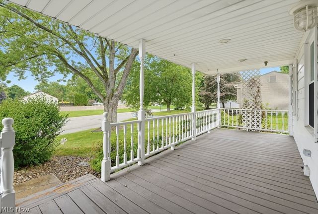 579 Willow Drive SE, Warren, OH 44484
