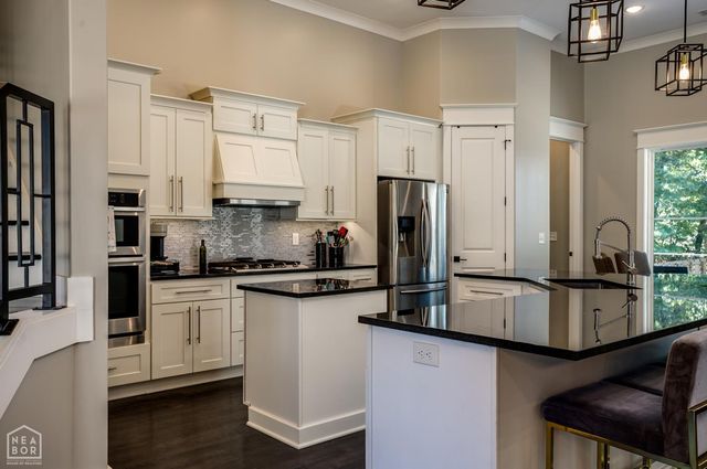 904 Rolling Forest Drive, Jonesboro, AR 72404