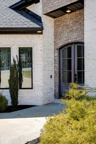 904 Rolling Forest Drive, Jonesboro, AR 72404