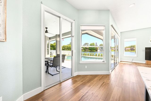 1047 WILLA LAKE CIRCLE, Oviedo, FL 32765