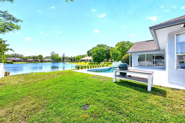 1047 WILLA LAKE CIRCLE, Oviedo, FL 32765