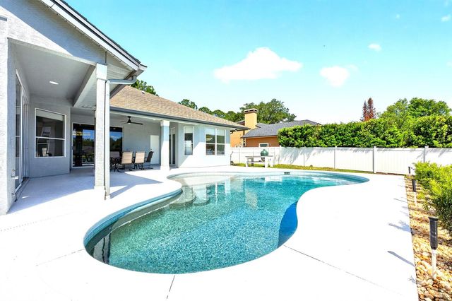 1047 WILLA LAKE CIRCLE, Oviedo, FL 32765