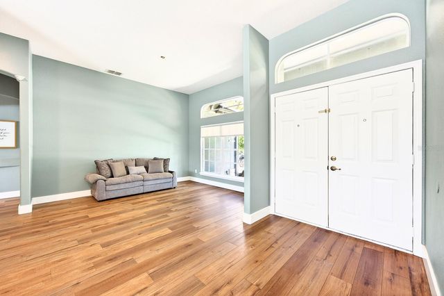 1047 WILLA LAKE CIRCLE, Oviedo, FL 32765