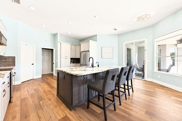 1047 WILLA LAKE CIRCLE, Oviedo, FL 32765