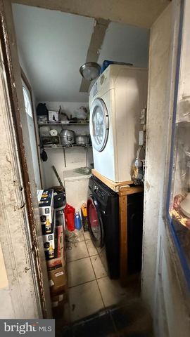 2324 S 7TH ST, Philadelphia, PA 19148