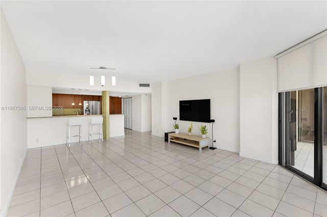 520 W Brickell Key Dr A619, Miami, FL 33131