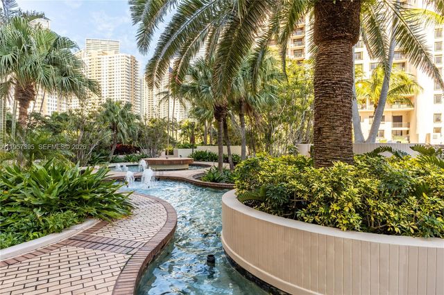 520 W Brickell Key Dr A619, Miami, FL 33131