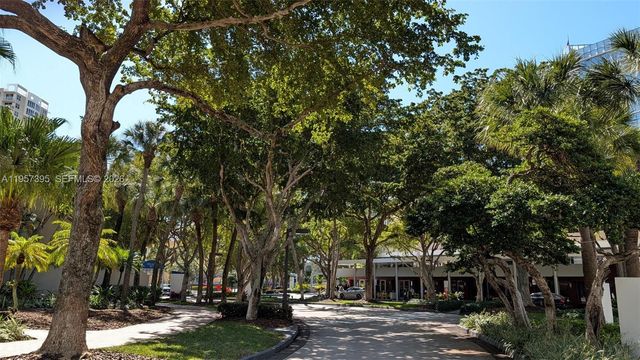 520 W Brickell Key Dr A619, Miami, FL 33131