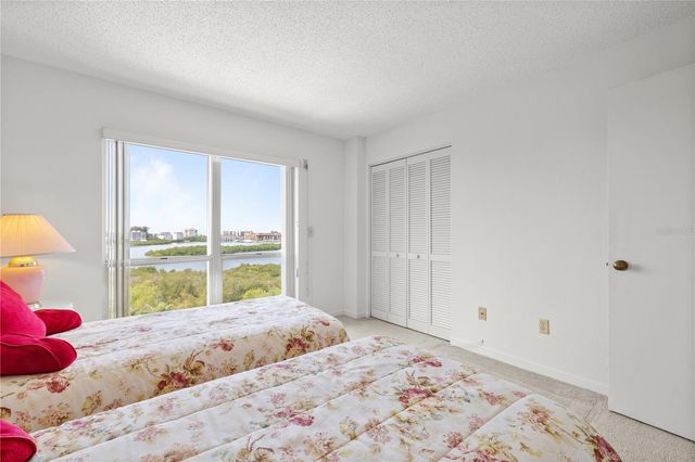 9000 COMMODORE DRIVE 604, Seminole, FL 33776