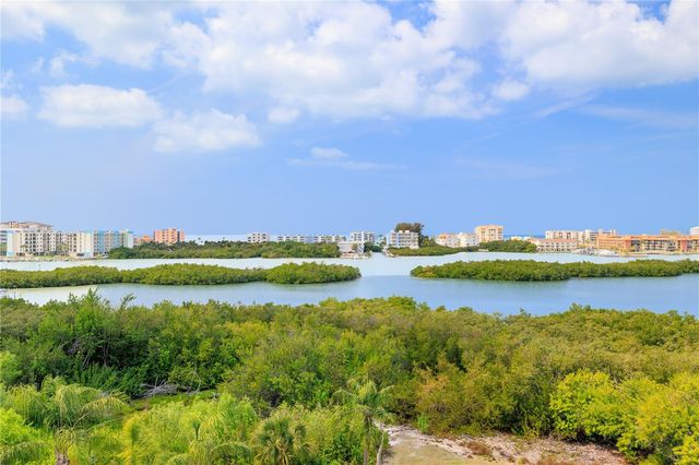 9000 COMMODORE DRIVE 604, Seminole, FL 33776