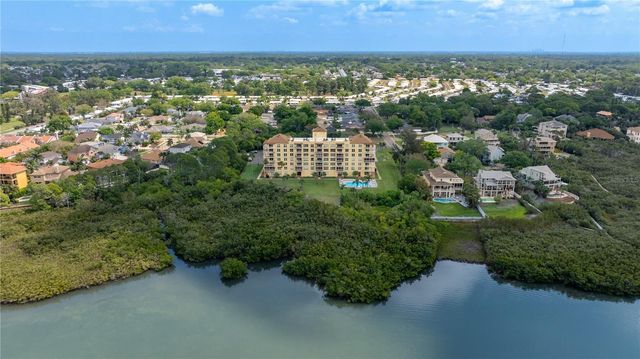 9000 COMMODORE DRIVE 604, Seminole, FL 33776