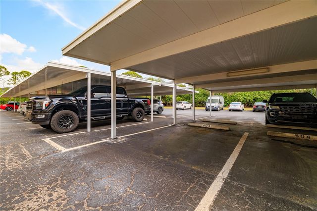 9000 COMMODORE DRIVE 604, Seminole, FL 33776