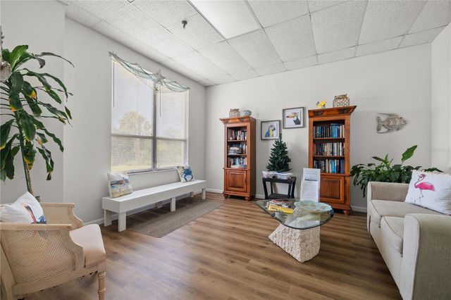 9000 COMMODORE DRIVE 604, Seminole, FL 33776