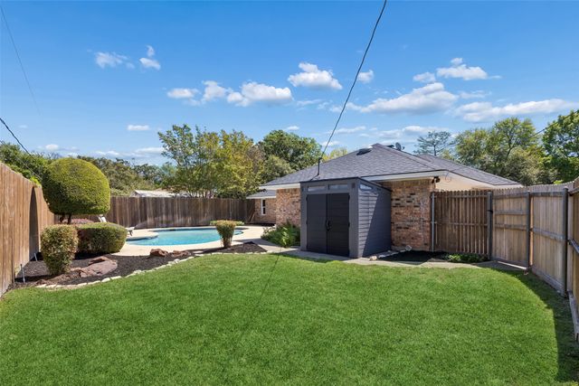 905 Bert Drive, Arlington, TX 76012