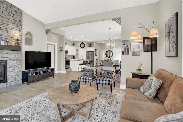 797 AURORA DRIVE, Mechanicsburg, PA 17055